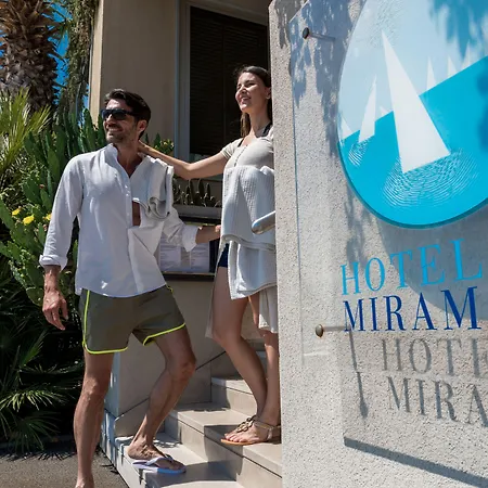 Miramare - Adults Only Con Private ホテル トリエステ