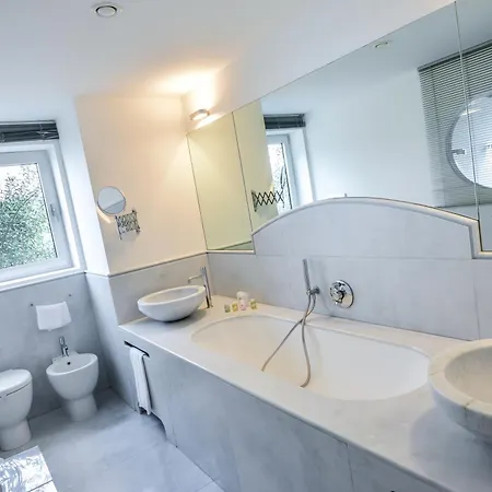 Miramare - Adults Only Con Private 酒店 4*