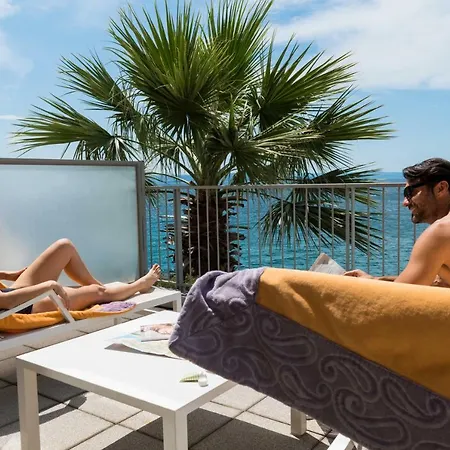 ホテル Miramare - Adults Only Con Private 4*